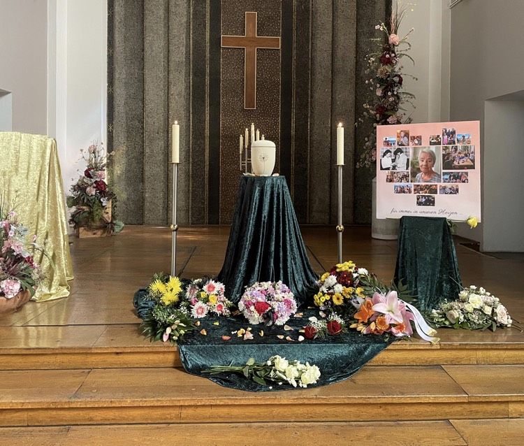 trauerfeier urne?timestamp=4443